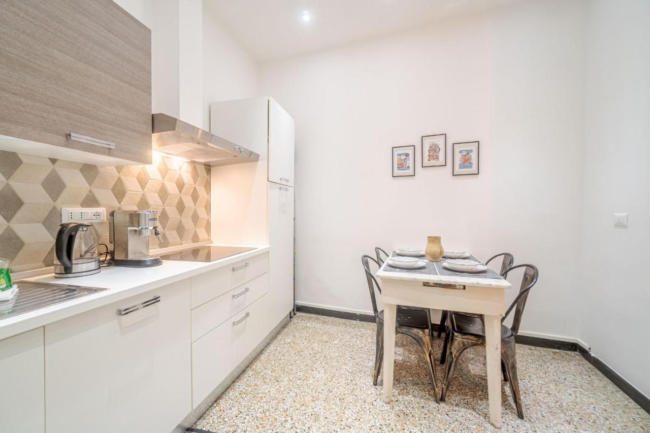Central & Lovely Apartment In Genova - Netflix! Ngoại thất bức ảnh