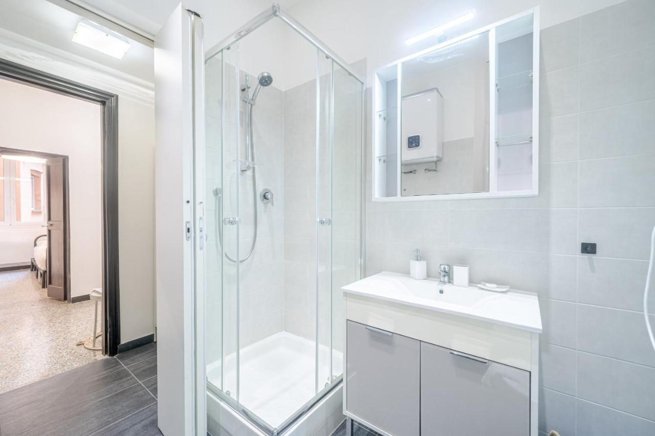 Central & Lovely Apartment In Genova - Netflix! Ngoại thất bức ảnh